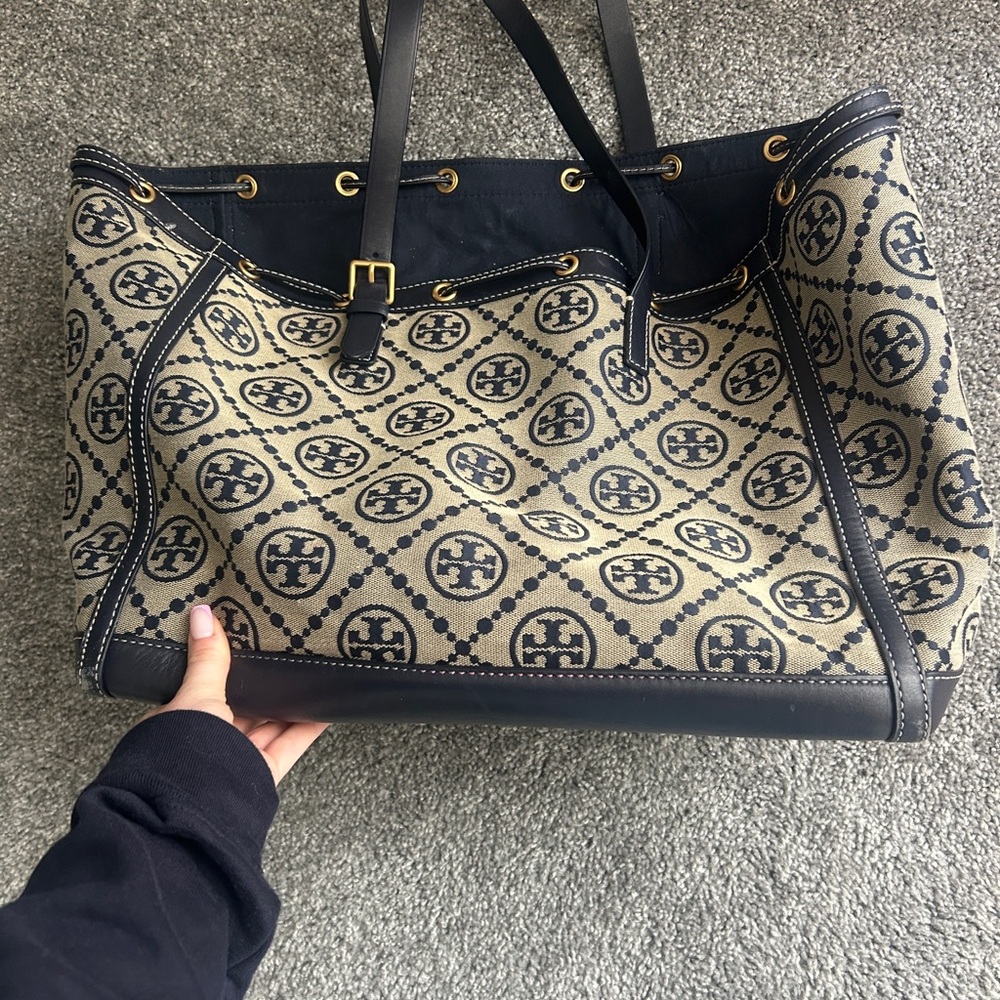 Tory Burch Black and Cream Patterned Tote